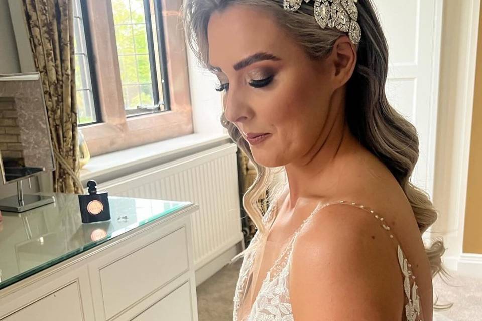 Glam bridal look