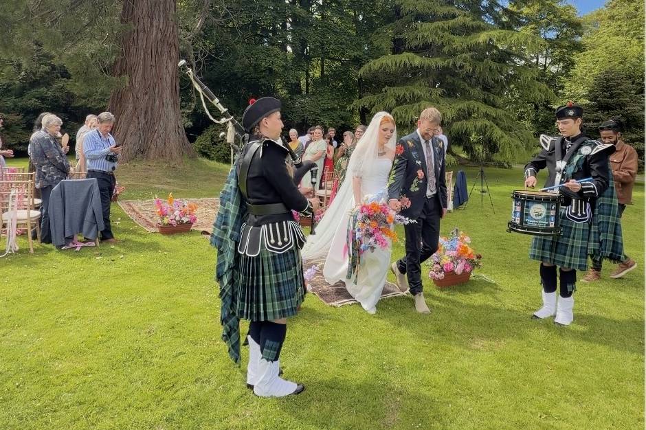 Book Drum+Drones Bagpiping