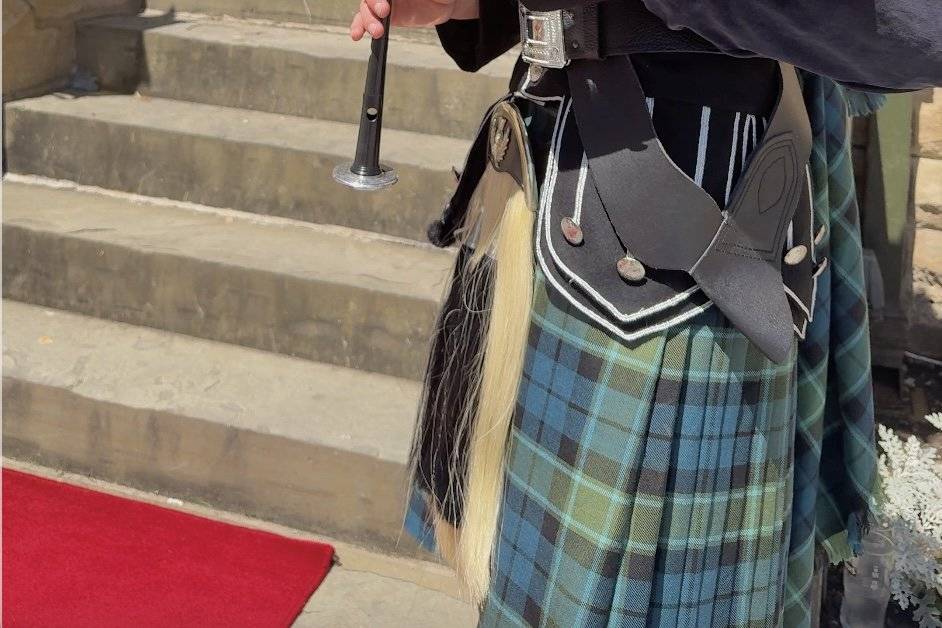Book Drum+Drones Bagpiping
