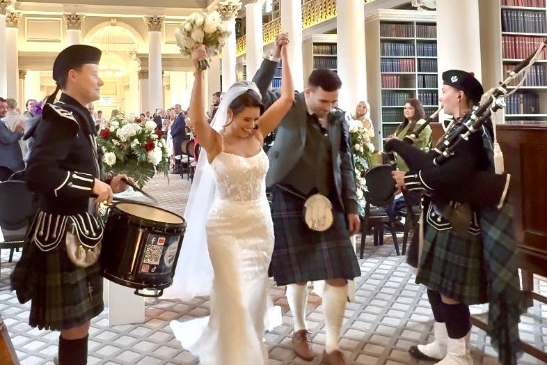 Book Drum+Drones Bagpiping
