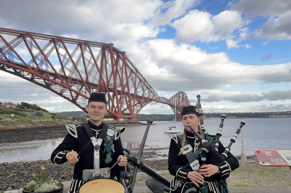 Book Drum+Drones Bagpiping