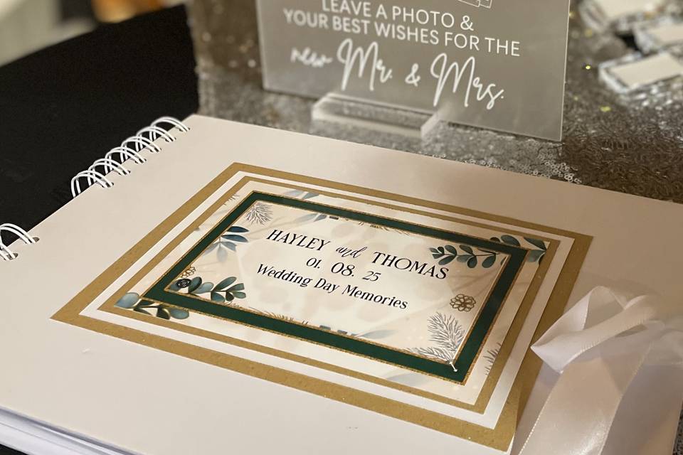 Matched their wed stationary!