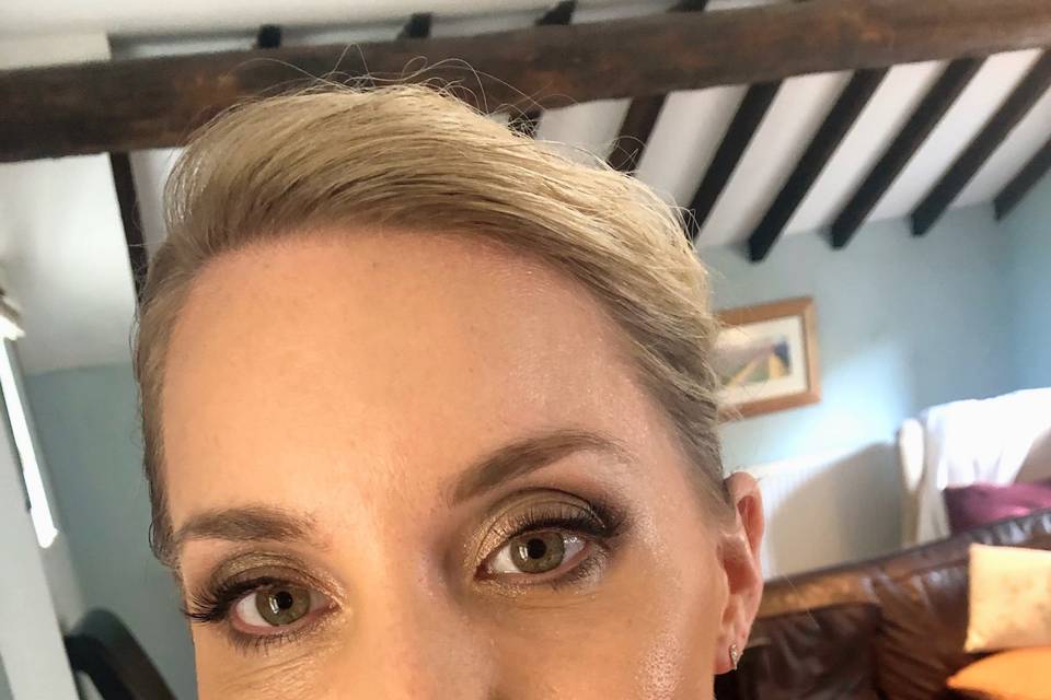 Bridesmaid makeup