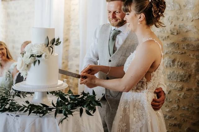 Stratton Court Barn Wedding