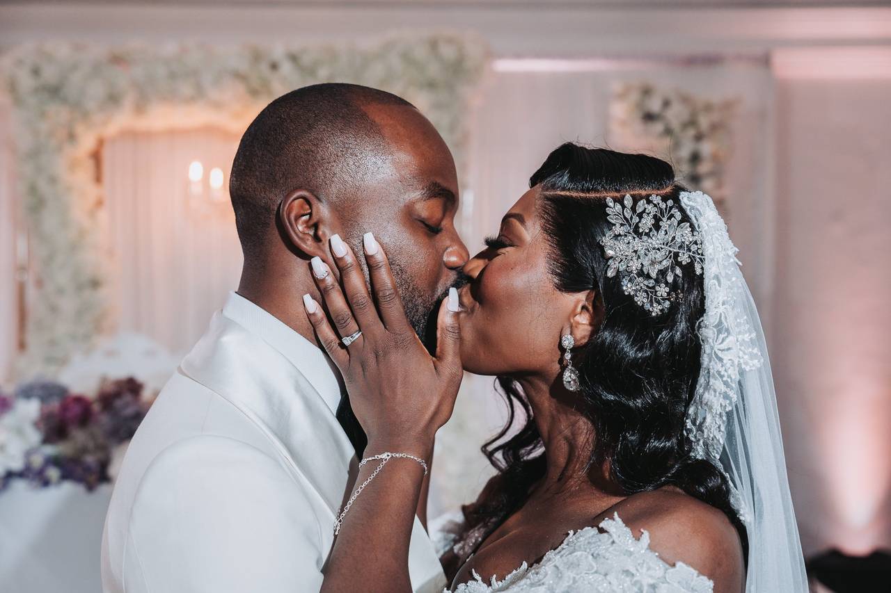 Lawrence Photography in West Thurrock, Essex - Updated prices |  hitched.co.uk