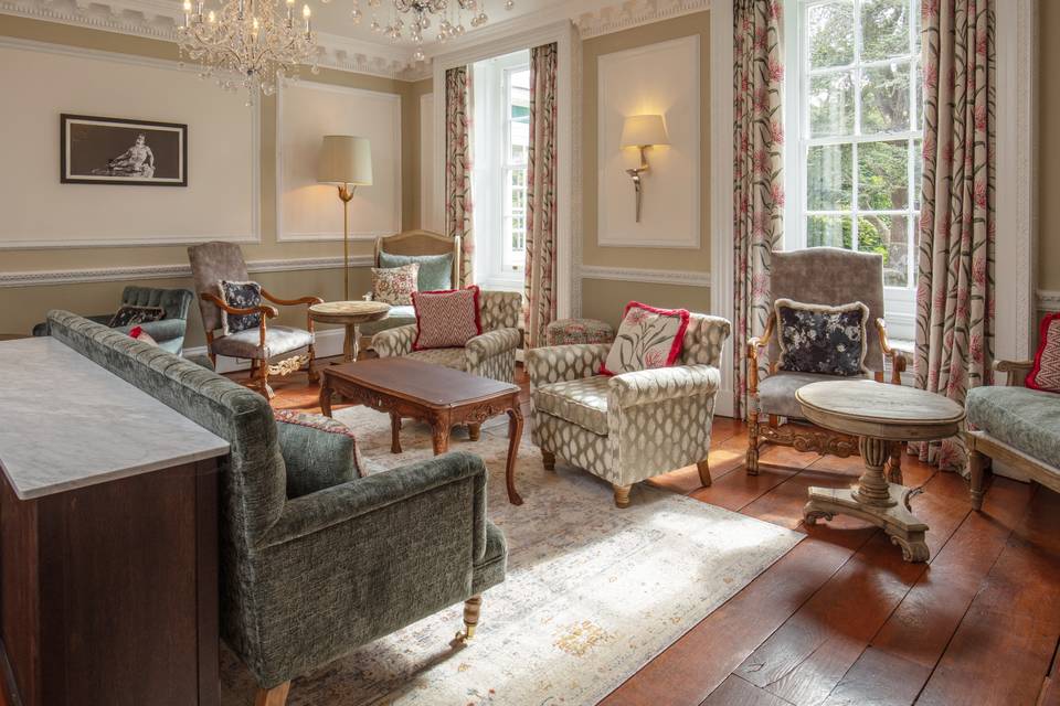 The Lounge