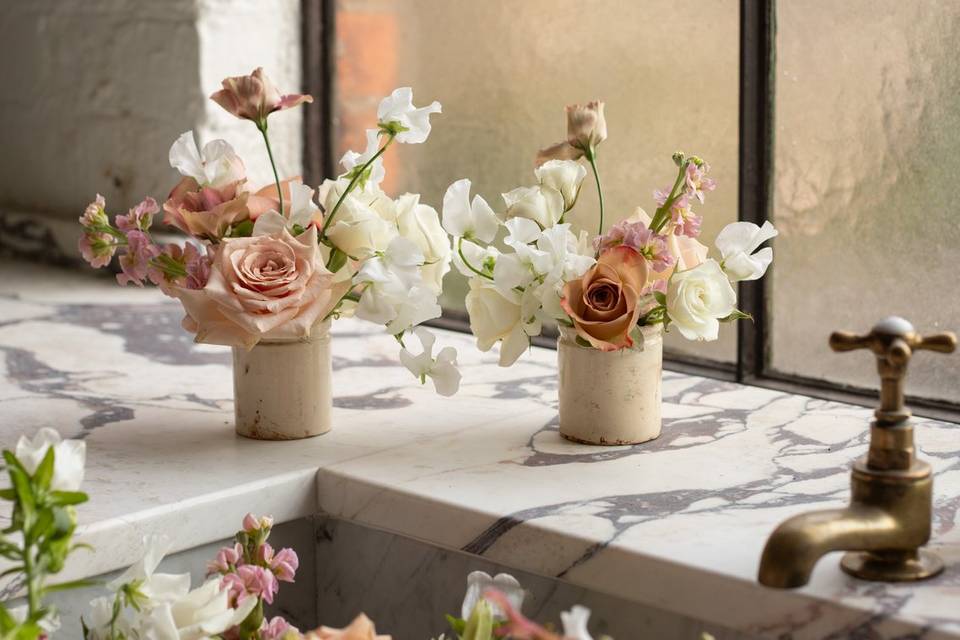 Beautiful DIY table centres