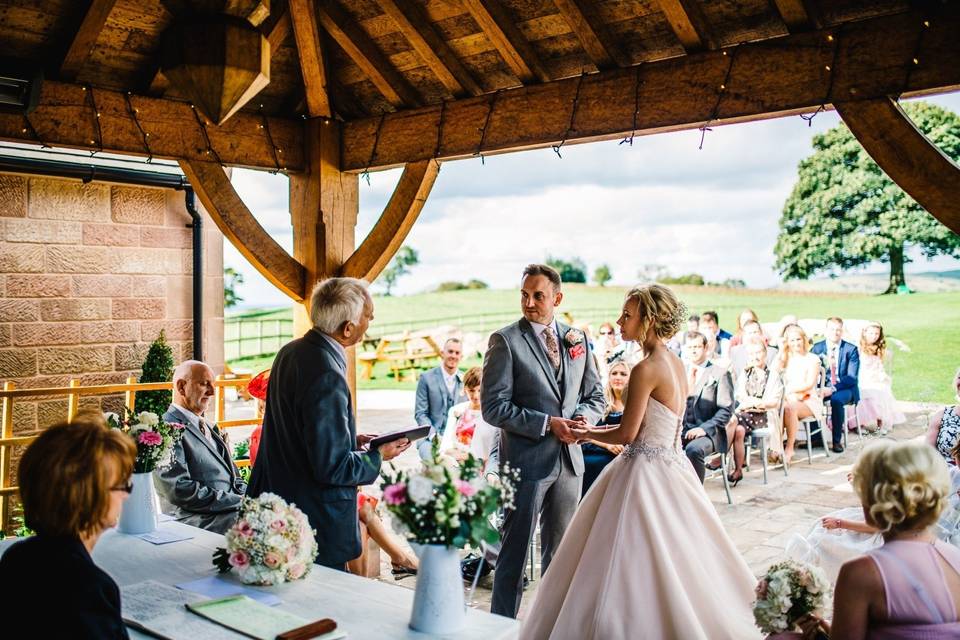 Outdoor ceremony - Bridgwood Wedding Photography