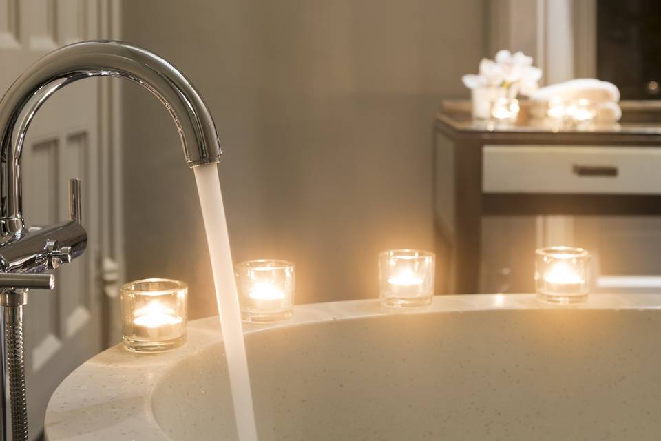 Bath and candles