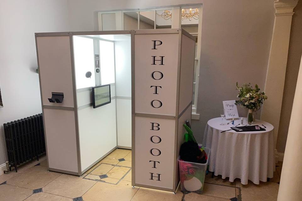 Enclosed Photo Booth Hire