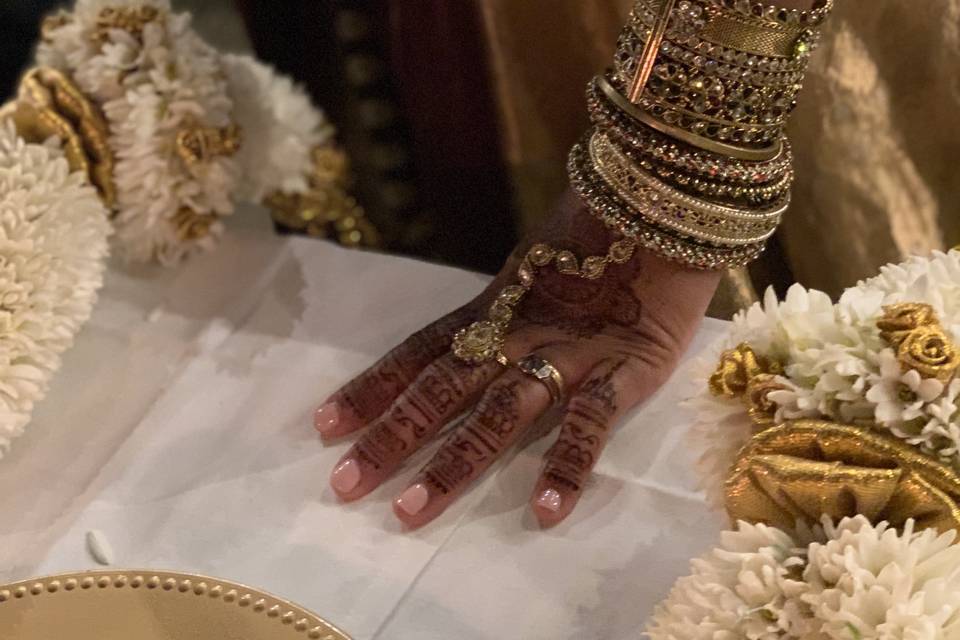 Mehndi & Indian jewellery