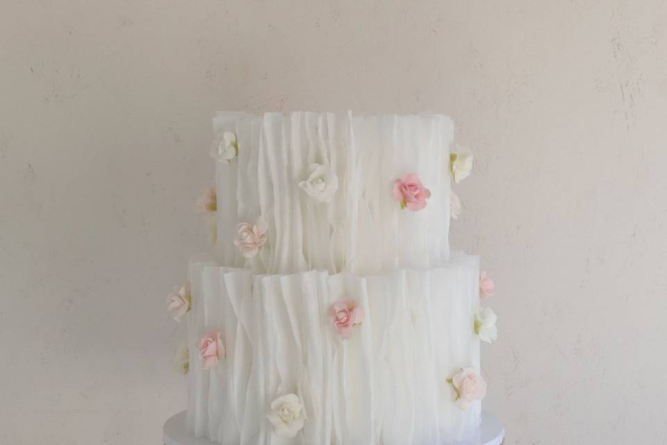 Wafer ruffles & sugar roses
