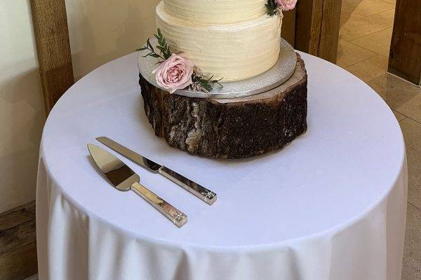 Four-tier wedding cake.