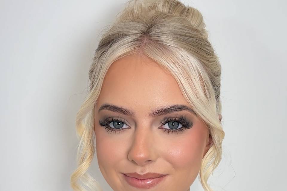 Full glam