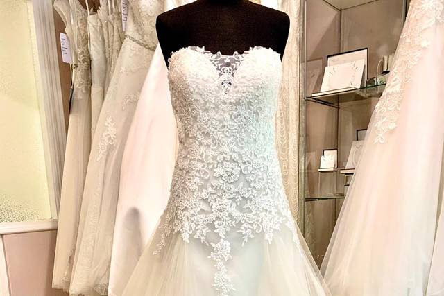 Lief Bridal Boutique in West Midlands Bridalwear Shops hitched