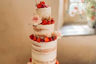 Crumbs N' Roses Wedding Cakes