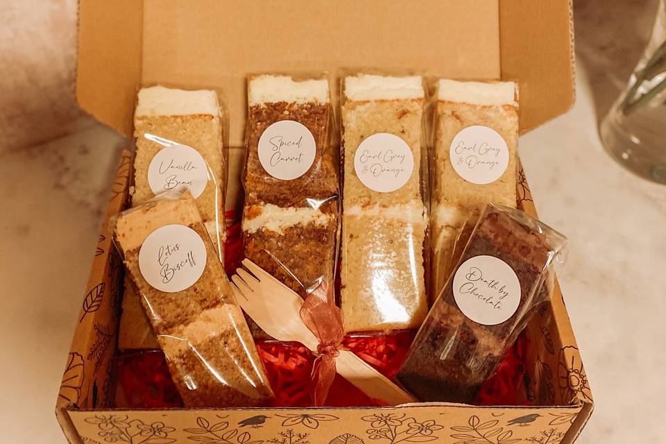 Wedding cake tasting box