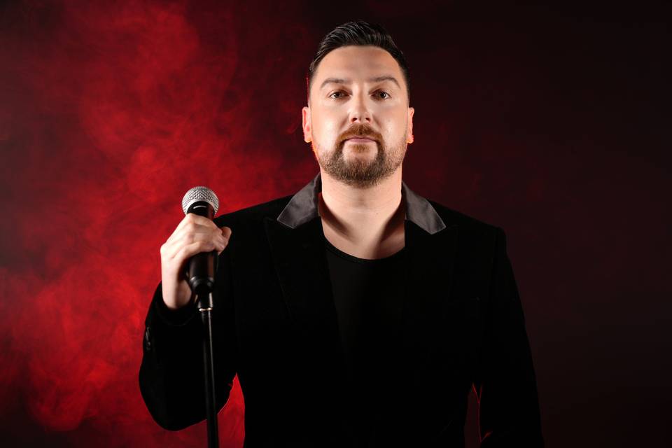 Kriss James - Live Vocalist