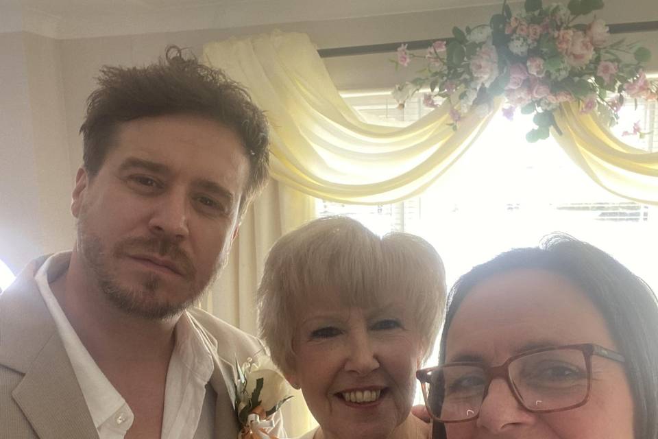 Maxi Elliott Celebrant