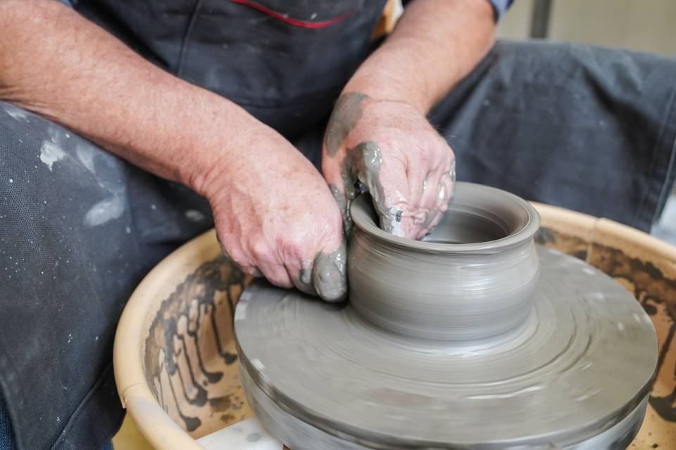 Ceramic throwing workshop