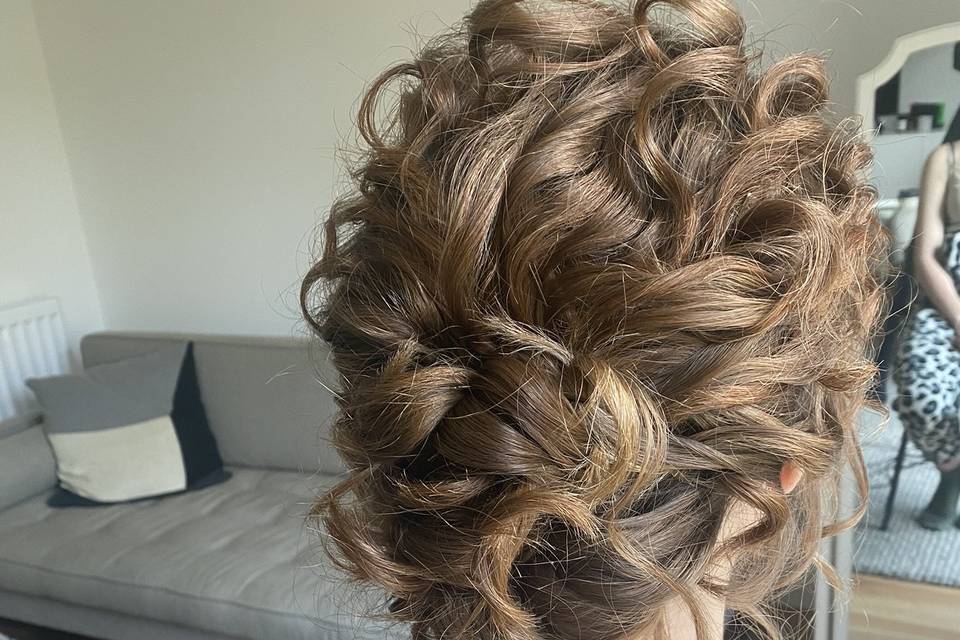 Curly hair up do