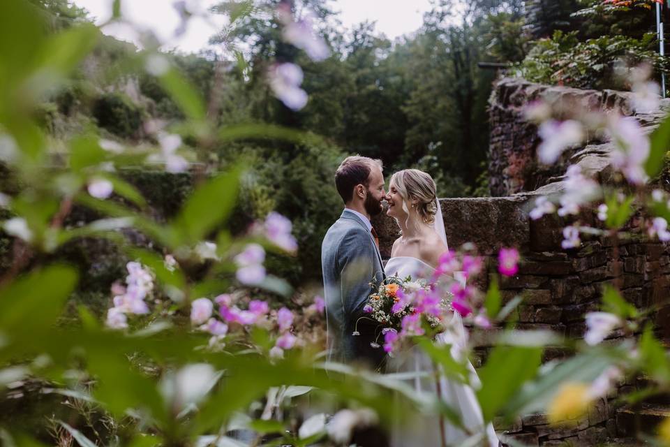 Pictures by the flowers