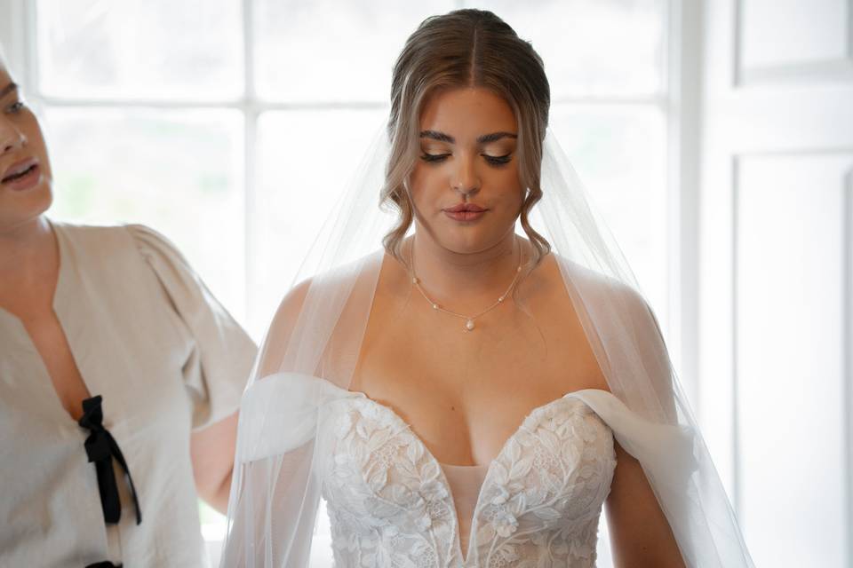 Bride candid
