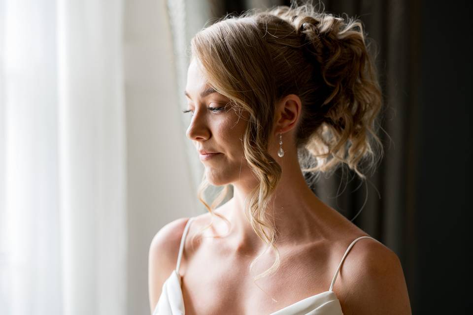 Bride candid