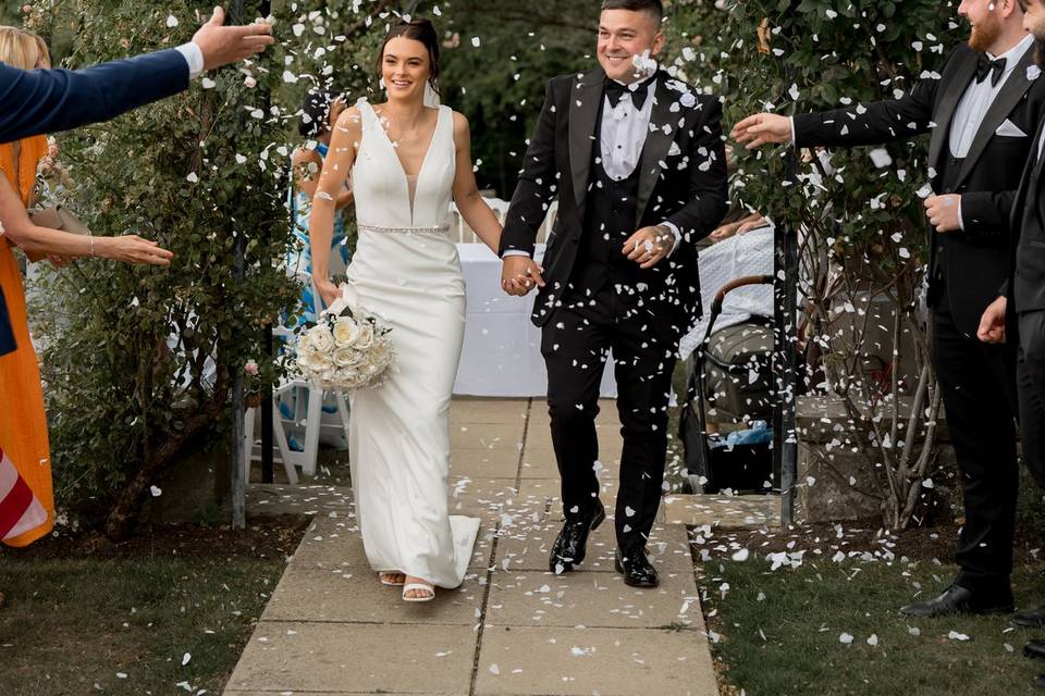 Confetti back up the isle
