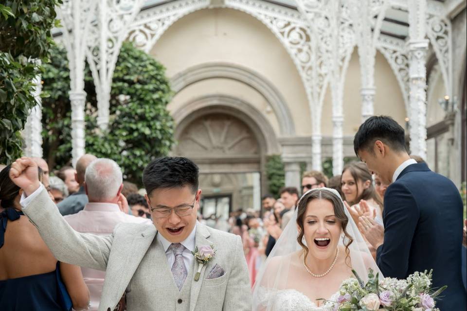 Cheering up the aisle