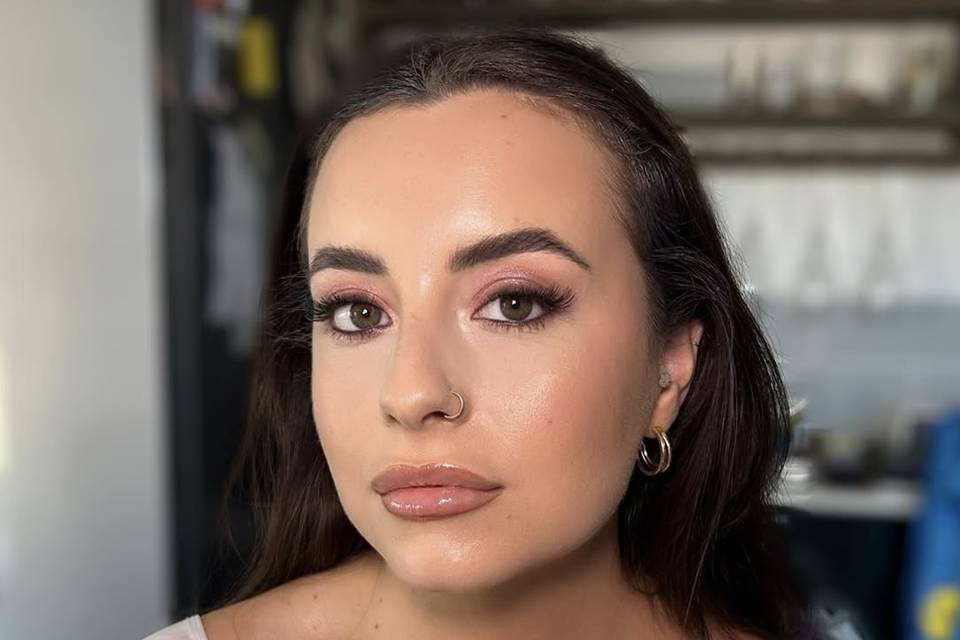 Dewy, pink toned Bridal Glam