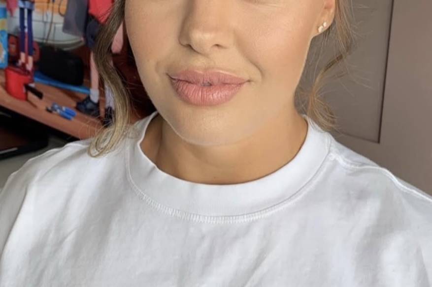 Full glam 🤍