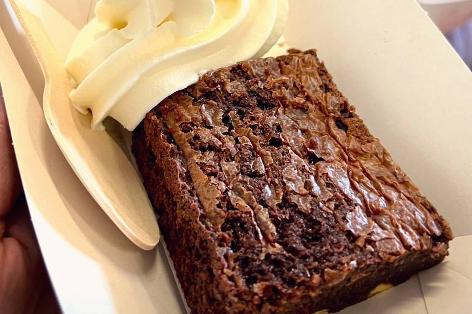Warm brownie and icecream