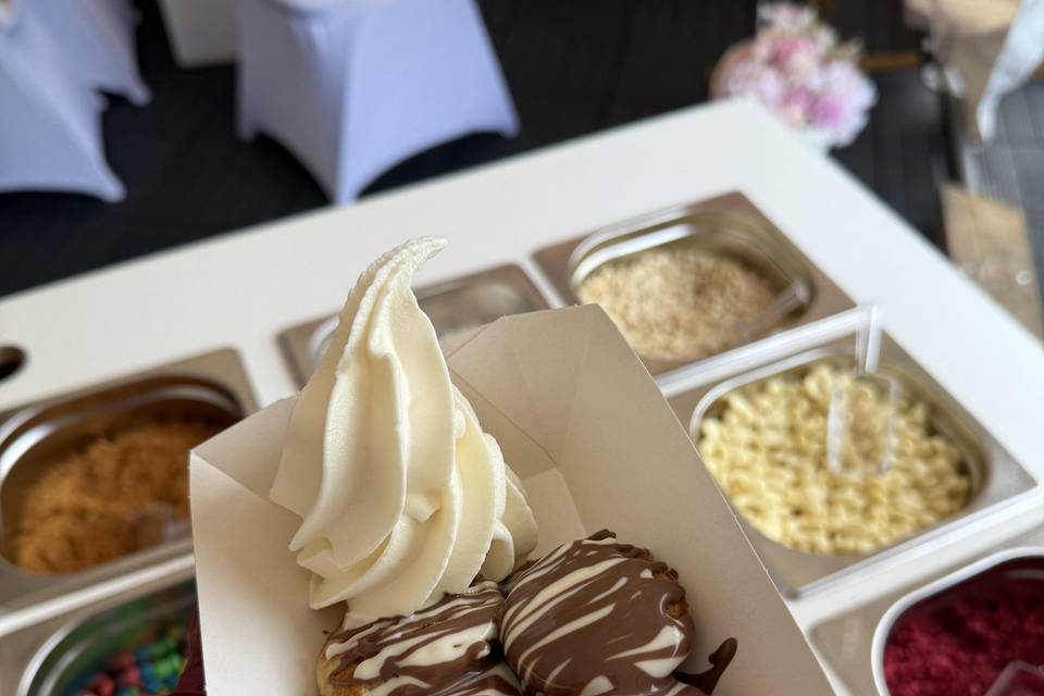 Pancakes and icecream