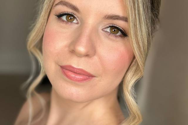 Beauty by Amineh Cruelty-Free HMUA