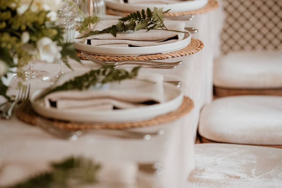 Green and ivory table details