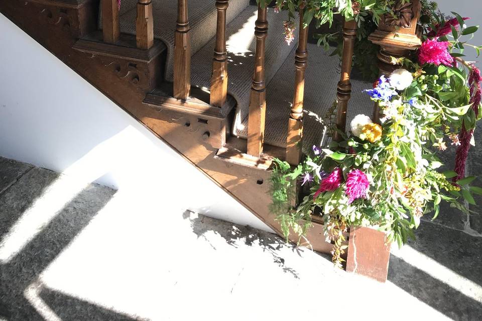 Seasonal stairway cascade