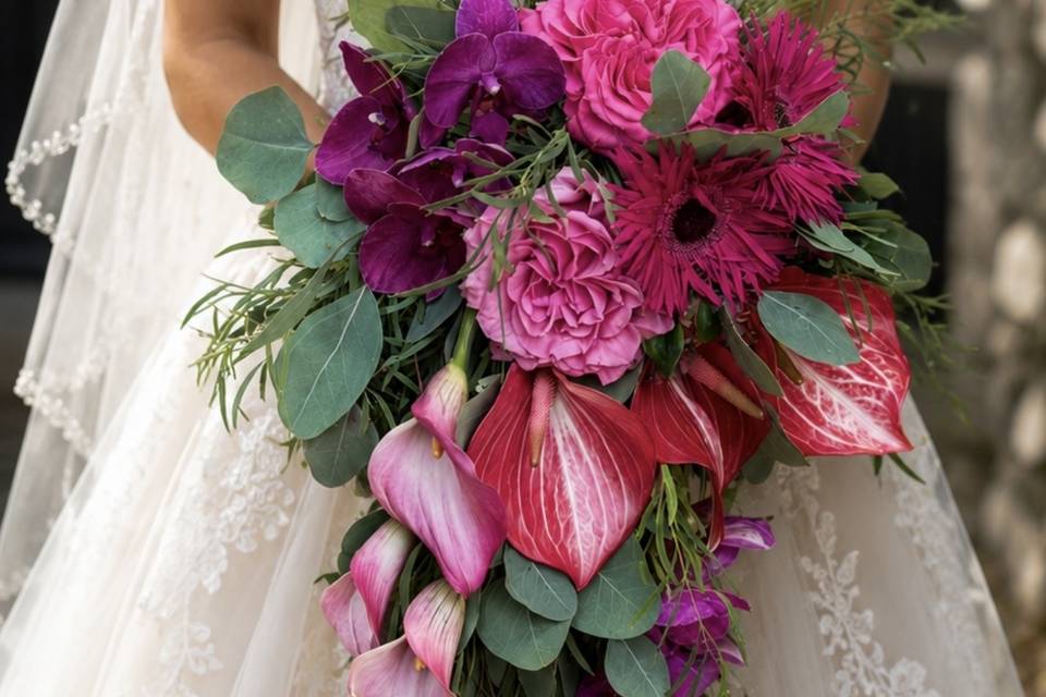 A statement cascading bridal b