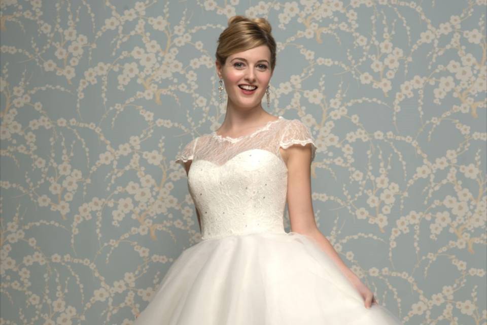 Bridalwear Shop Cutting Edge Brides 23