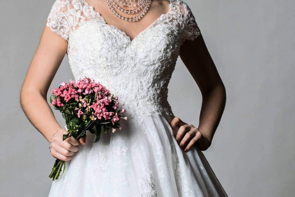 Bridalwear Shop Cutting Edge Brides 56