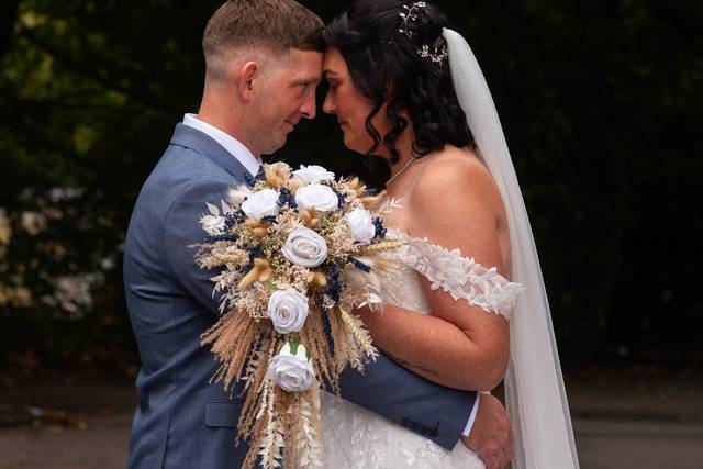 Smokies Hotel, Oldham