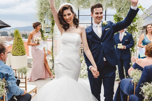 Just Married Moments