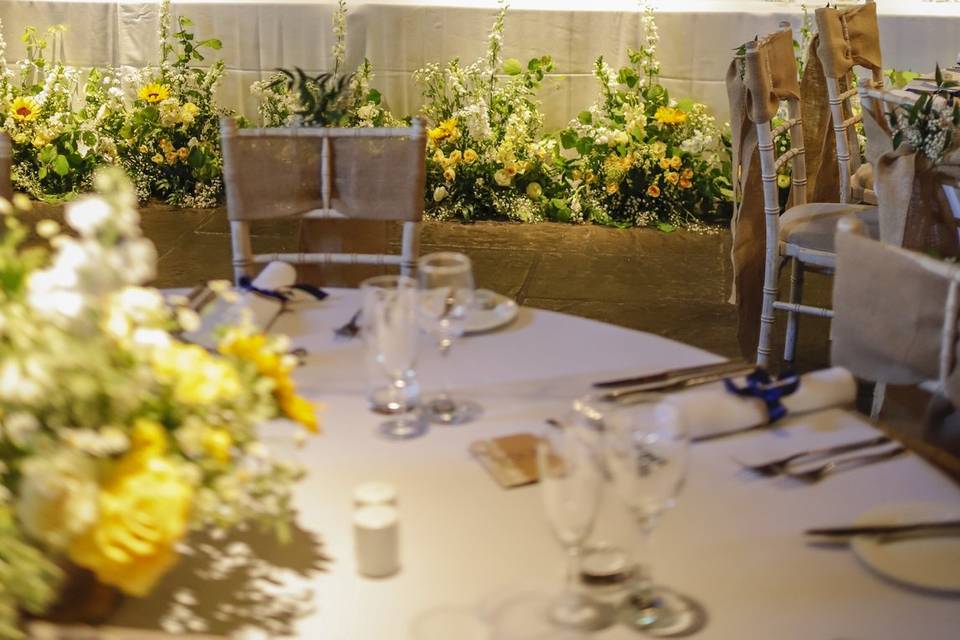 Table and top table arch