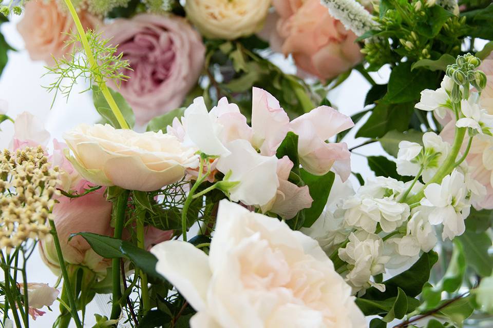 Elegant Table Centrepiece