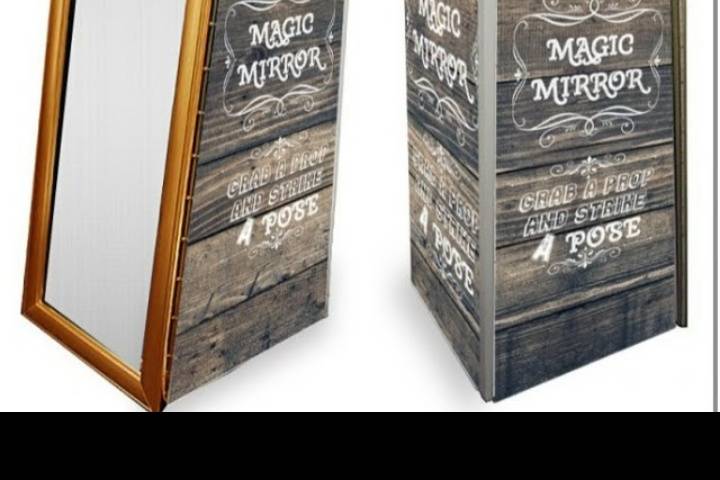 Teesside Magic Mirror & Photo Booths