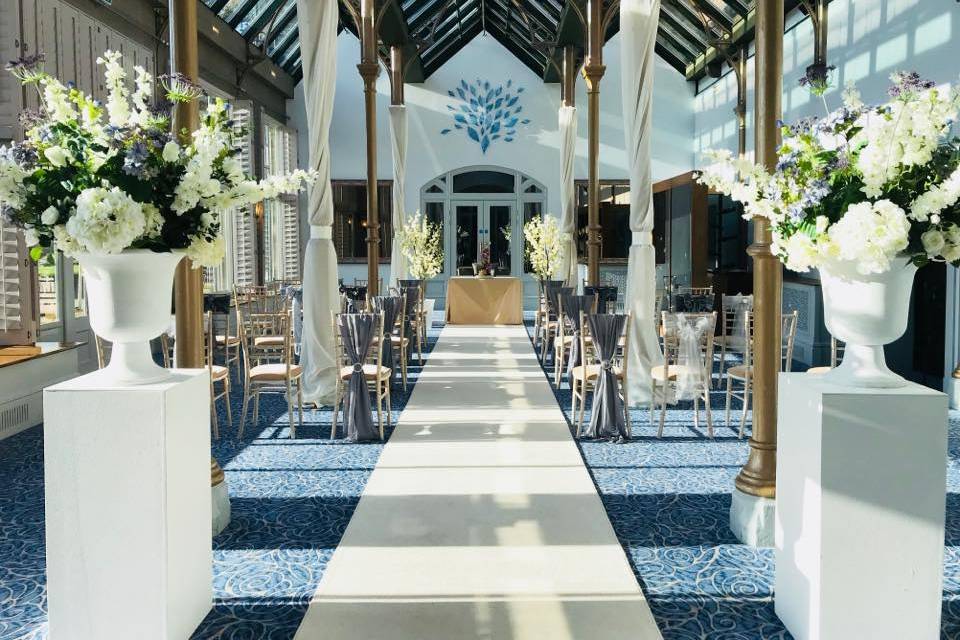 Aisle Carpet, Pillars & Urns