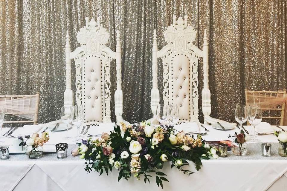 Sequn Backdrop & Throne Chairs