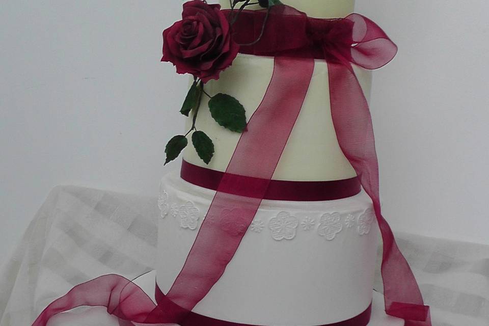 Burgandy sugar flower cake