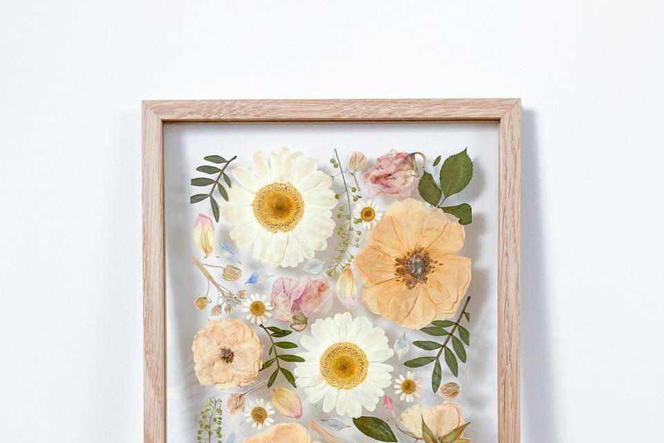 Summer bouquet in A4 oak