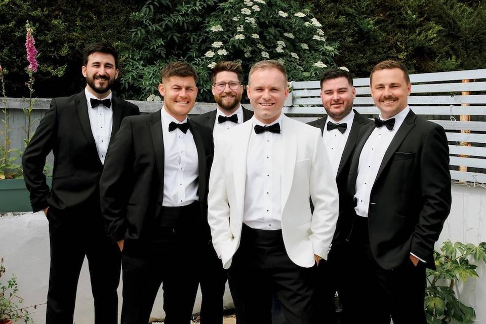 Relaxed Group Portraits